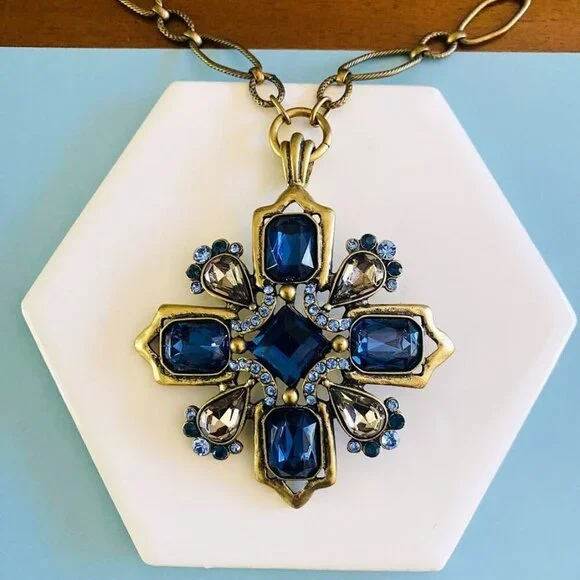 Vintage Large Goldtone Maltese Cross Pendant Necklace Blue & Clear Rhinestones - Picture 2 of 5